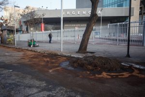 Fuerte sismo en Santiago provoca gran derrame de petróleo en la exPosta Central
