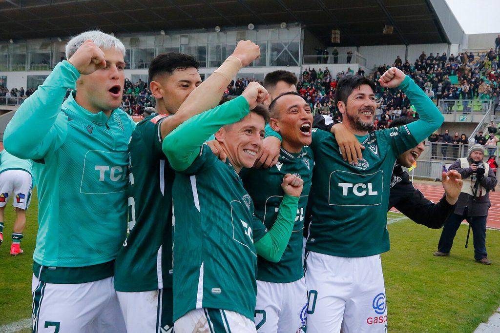 “Son cinco estrellas”: Federación de Fútbol reconoce dos títulos más a Santiago Wanderers