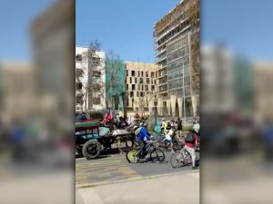 VIDEOS| Carretonero pro Rechazo atropella a ciclistas en caravana por el Apruebo