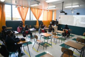Fin a las mascarillas: ¿Qué sucederá con los alumnos dentro de las salas de clases?