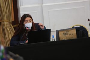 Camila Zárate: "La derecha pretende que el saqueo de los aguatenientes se mantenga"