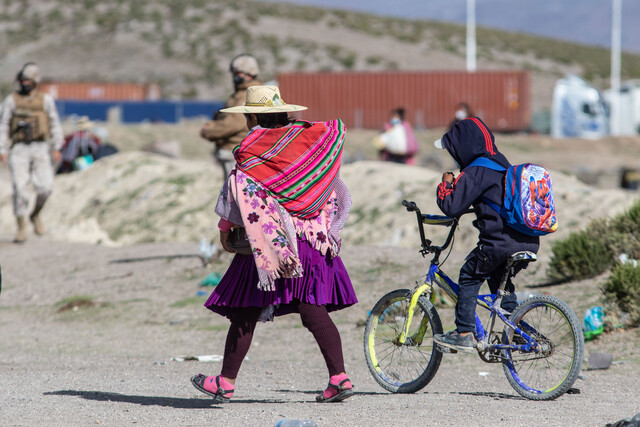 ONU alerta: 1 de cada 3 personas migrantes que entra al país por Colchane es menor de edad