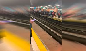 Caótica jornada en el Metro: Servicio intermitente por manifestaciones de estudiantes