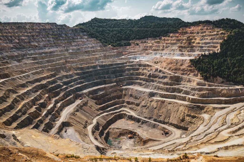 Mega negocio minero: Anglo American rechaza segunda oferta de compra de BHP por US$ 40.000