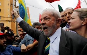 Lula llama a combatir la abstención para evitar un efecto Trump en Brasil