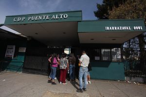 Gendarmería condena agresión a reos en Puente Alto y revela el contexto en el que se dio