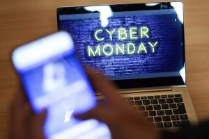 CyberMonday: Sernac analizará cerca de 550 reclamos de consumidores contra empresas