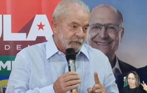 Partido de Lula pide el arresto del director de policía por obstruir votación en Brasil