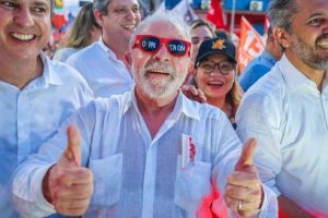 Figuras de la política y del mundo de la cultura de Chile dan su apoyo a Lula