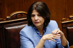 Ministra Ríos desdramatiza posible acusación constitucional: “Es una facultad de la Cámara”