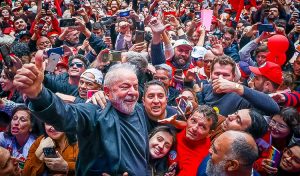 Lula suma a Ciro Gomes y Bolsonaro a gobernadores de estados más poblados