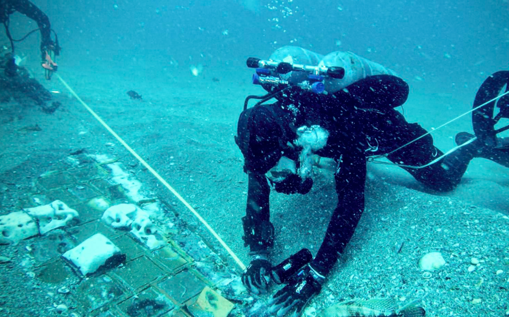 Documentalistas hallan en el mar un «artefacto» del transbordador Challenger según la NASA