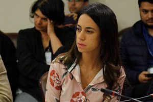 Senadora Núñez (RN) devolverá dieta que recibió mientras estaba estudiando en España