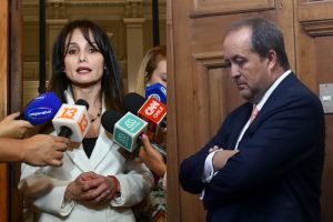Fiscal Nacional: Duras críticas feministas hacia candidatos Marta Herrera y Ángel Valencia