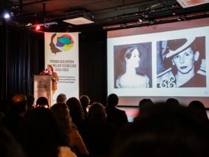 Premio Ada Byron: Todavía hay plazo para postular a la Mujer Tecnóloga Chile 2022