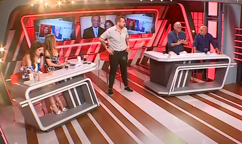 VIDEO| Otro numerito de Mauricio Israel en TV: Leen mensaje de expareja y arma escándalo