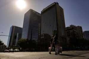 Ola de calor en Santiago: ¿Cuántos grados habrá en la capital este fin de semana?
