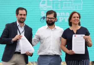 Pyme ágil: Gobierno firma acuerdo con municipios para acelerar patentes comerciales
