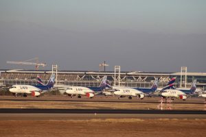 Latam: Pilotos de vuelos nacionales no descartan huelga a partir del 31 de diciembre