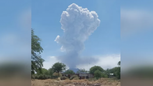 Volcán Láscar: Autoridades decretan “alerta amarilla” y establecen perímetro de seguridad