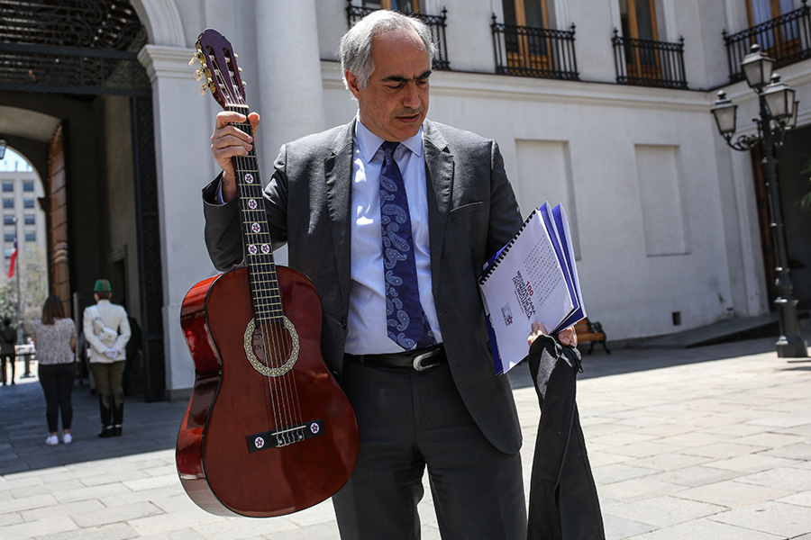 Exdiputado denuncia a Chahuán en Tribunal Supremo por guitarrazo: “Dañó imagen de RN”