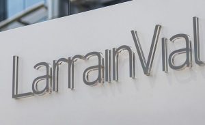 Fiscalía formalizará a corredora LarrainVial en caso de lavado de activos por $1.700 millones