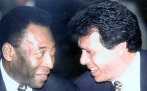 La emotiva carta que dedicó Elías Figueroa a Pelé tras su muerte