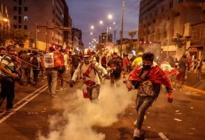 Crisis en Perú: Gobierno de Chile expresa su preocupación ante violaciones los DD.HH.