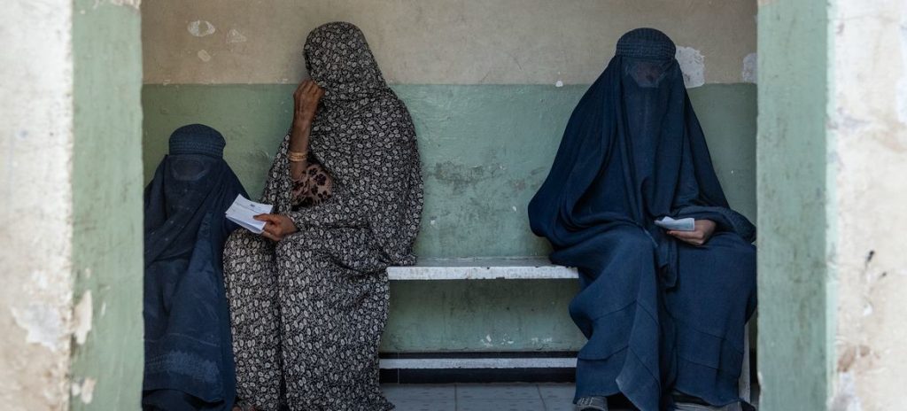 Países islámicos «consternados» por veto a mujeres en universidades afganas