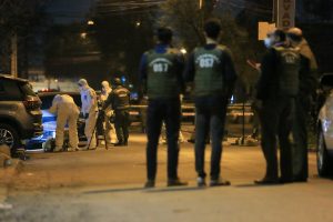 Balacera en La Granja deja dos fallecidos y dos carabineros heridos tras seguidilla de delitos