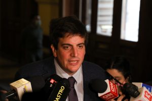 Parlamentarios de oposición tras renuncia de Marcela Ríos: “La AC no se va a detener”