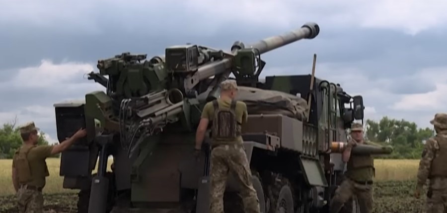 Ucrania recibe ahora cañones de Francia y es optimista sobre aviones de combate