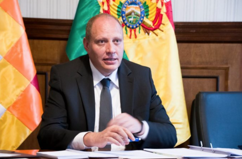 Cancillería de Bolivia anuncia reclamo a Chile y España por «intromisión» de legisladores