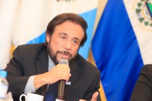 Vicepresidente de El Salvador recula: “No tenemos ningún informe oficial de Maras en Chile”