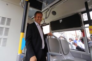 Ministro Muñoz y transporte público gratuito: "Esperamos hacer un anuncio pronto"