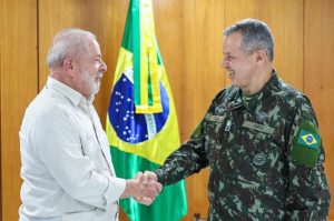 Lula destituye al comandante del Ejército por "una fractura de la confianza"