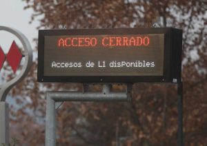 VIDEO| Metro de Santiago informa cierre de estaciones en Línea 1 por persona en las vías