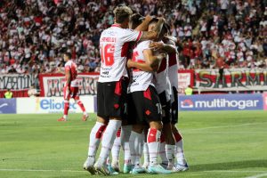 Curicó Unido está de fiesta: Esta noche vivirán su histórico debut en Copa Libertadores