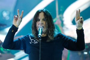 Ozzy Osbourne cancela su gira y se retira para siempre de los escenarios