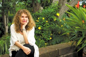 Gioconda Belli, reconocida escritora de Nicaragua, agradece la solidaridad de Chile
