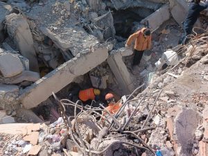Actriz de popular teleserie turca emitida en Chile fallece tras caerse edificio en terremoto