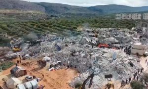 Terremoto en Turquía: Sigue elevándose la cifra de muertos y tragedia supera la de 1999