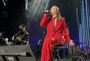 VIDEO | Ana Gabriel fue abucheada en concierto por hablar de política y anunció su retiro