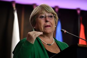 ¿Vuelve Bachelet a la política? Proponen que exmandataria reemplace a Elizalde en Senado