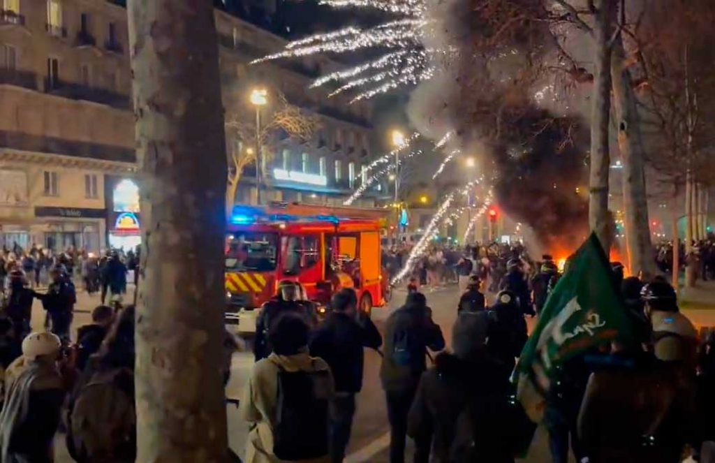 VIDEO| Violenta noche en Francia por protestas ciudadanas contra gobierno de Macron