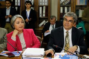 Chile Vamos advierte que reforma de pensiones "podría correr misma suerte que tributaria"