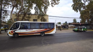 Asesinan a pasajero en bus del transporte público en Peñaflor