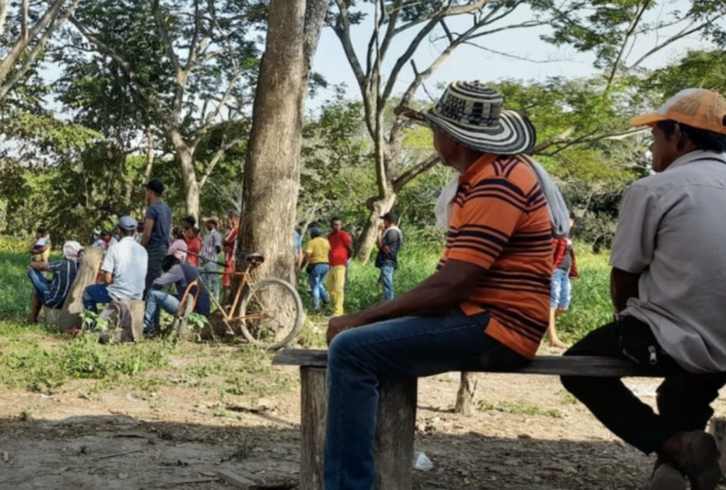 Defensores de derechos humanos en la zona norte de Colombia reunidos tras el asesinato de José Luis Quiñonez.