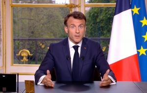 Emmanuel Macron advierte: "Hay que prepararse para que Rusia ataque en los próximos años"