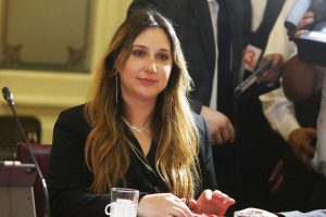 Paz Anastasiadis: Así se mueve la "llanera solitaria" de la Comisión Experta